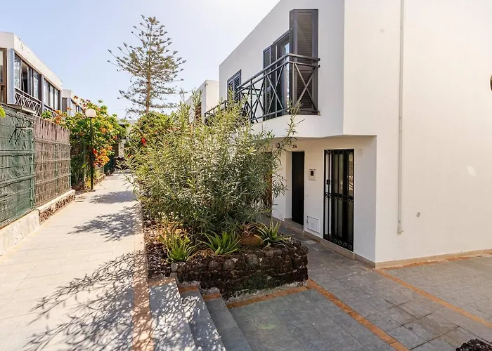 Tenerife Surf & Sun In Americas *